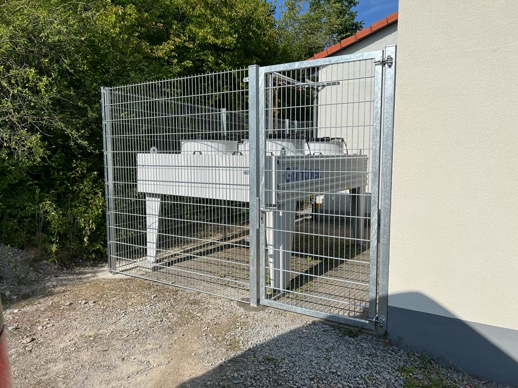 verzinkter Stabmattenzaun vom Metallbau Unternehmen DiDiWi Group bei Schweinfurt